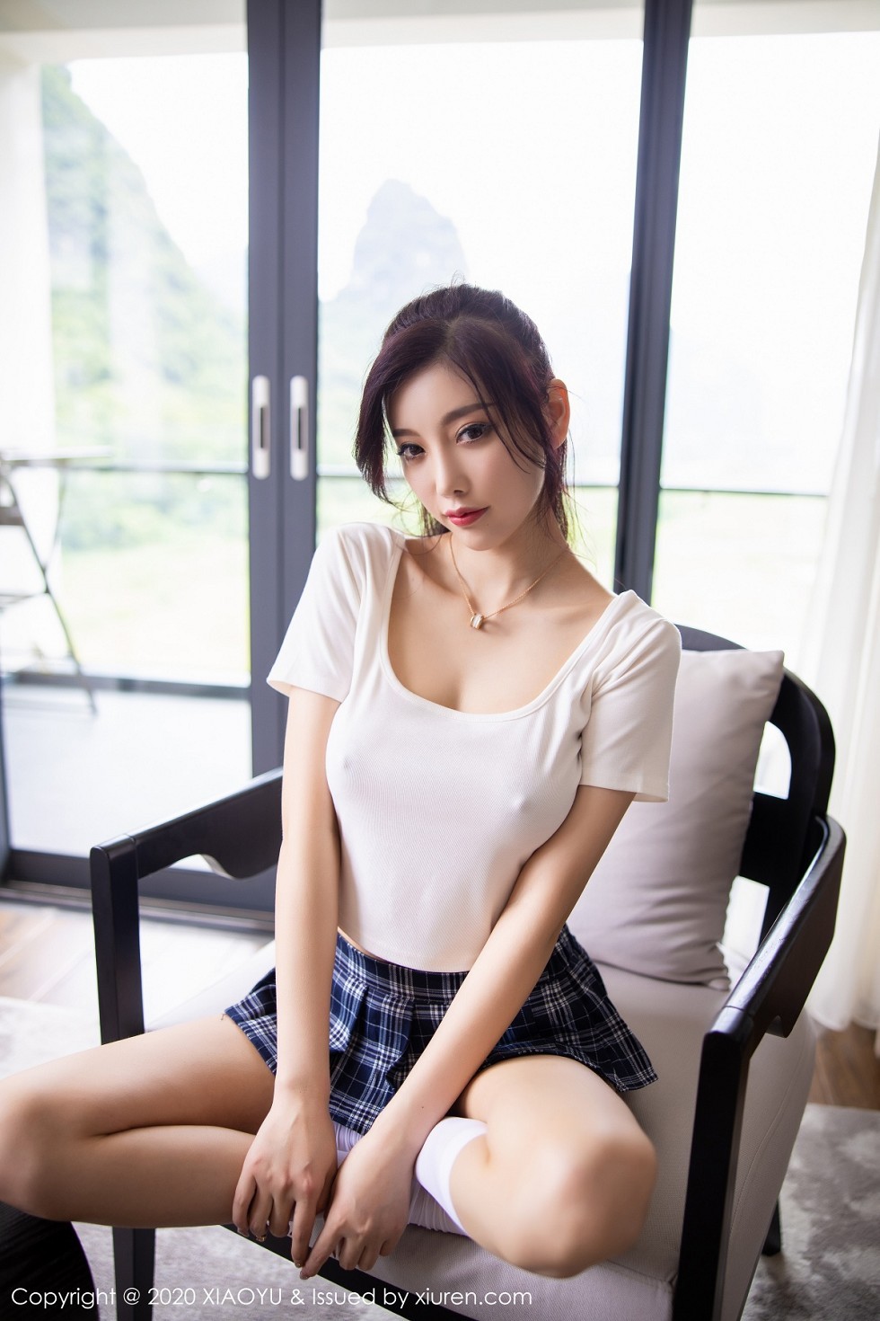 [XiaoYu画语界]Vol.343_女神杨晨晨sugar阳朔旅拍格子JK短裙秀完美身材诱惑写真64P