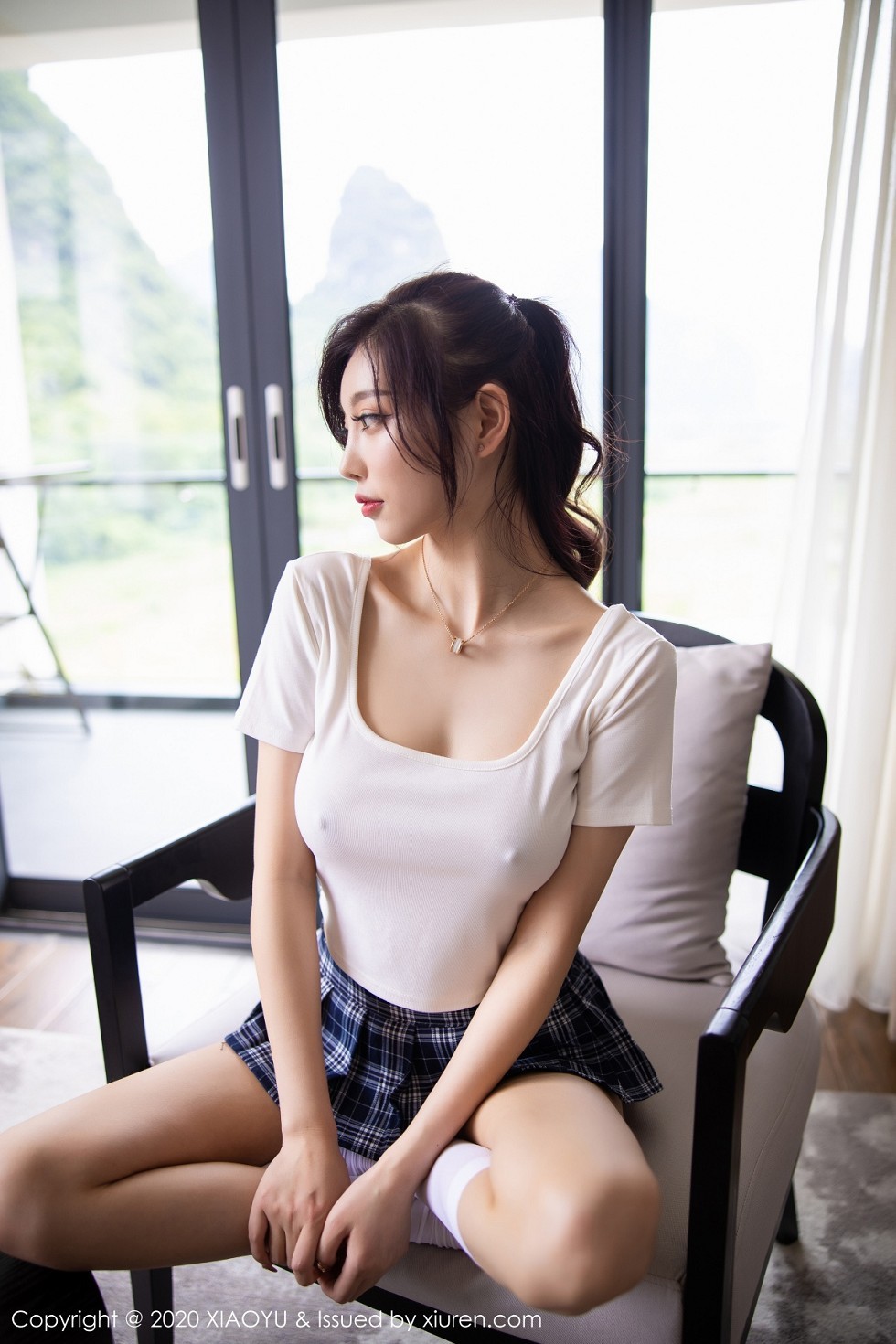 [XiaoYu画语界]Vol.343_女神杨晨晨sugar阳朔旅拍格子JK短裙秀完美身材诱惑写真64P