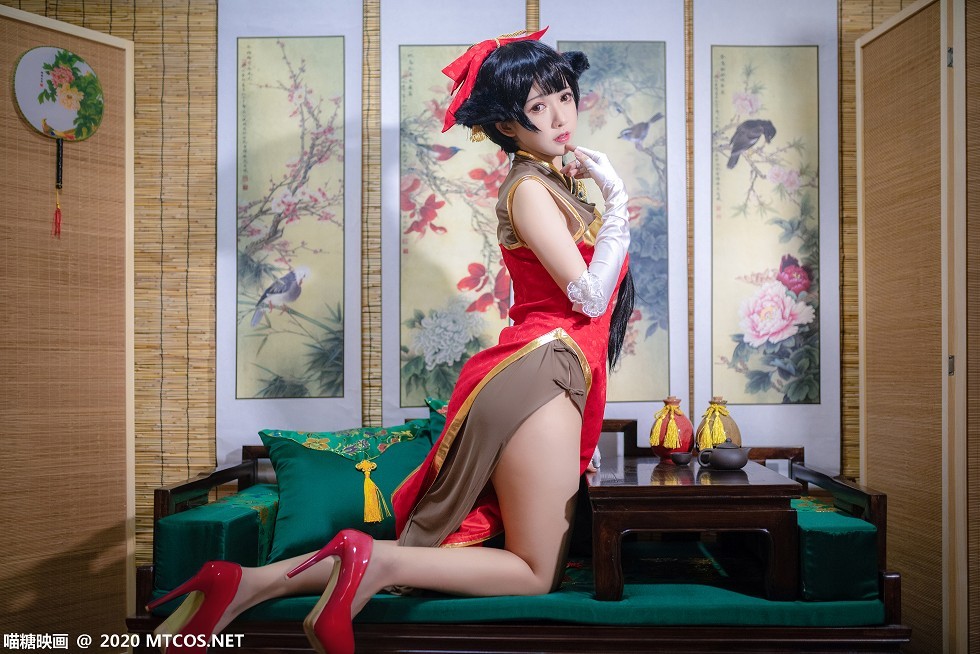 [喵糖映画]HML.015_旗袍小美女私房性感红色旗袍+银白色旗袍配白丝吊袜诱惑写真24P
