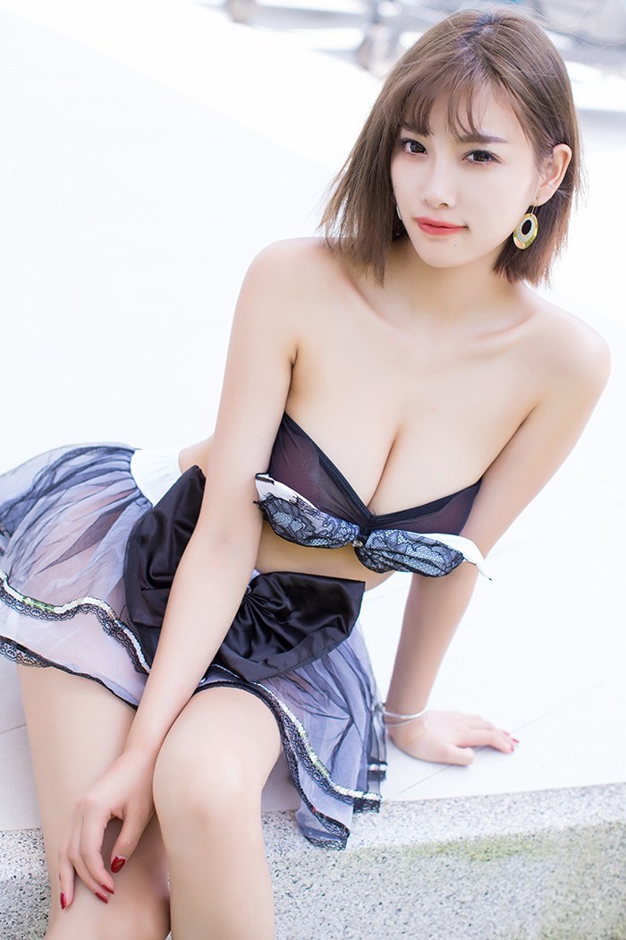 甜美嫩模杨晨晨性感比基尼诱惑足(图32)