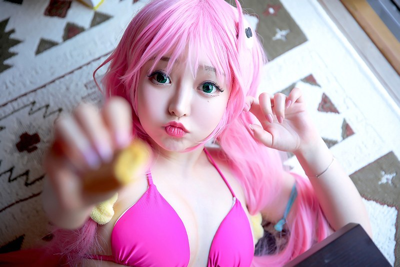 大胸妹柳侑绮性感cos巨乳跃跃欲出(图38)