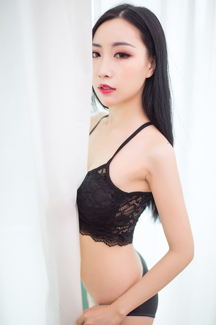 黑丝少妇小雨蕾丝内衣尽显完美身材(图27)