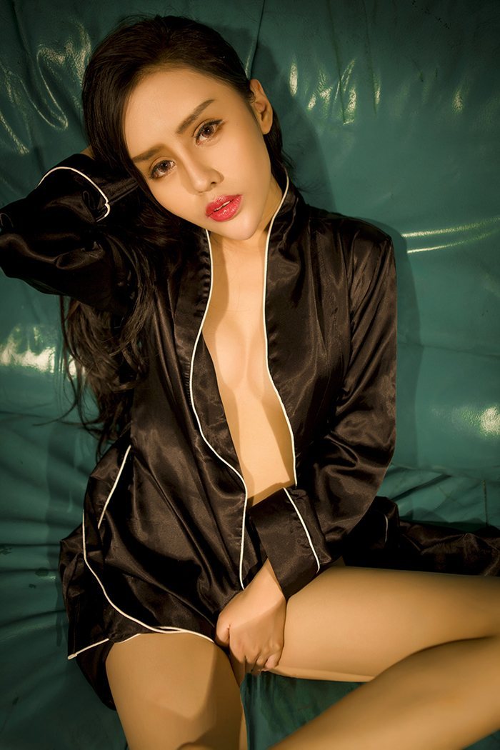 性感妖姬陈迪雅尺度大开玉体横陈(图18)