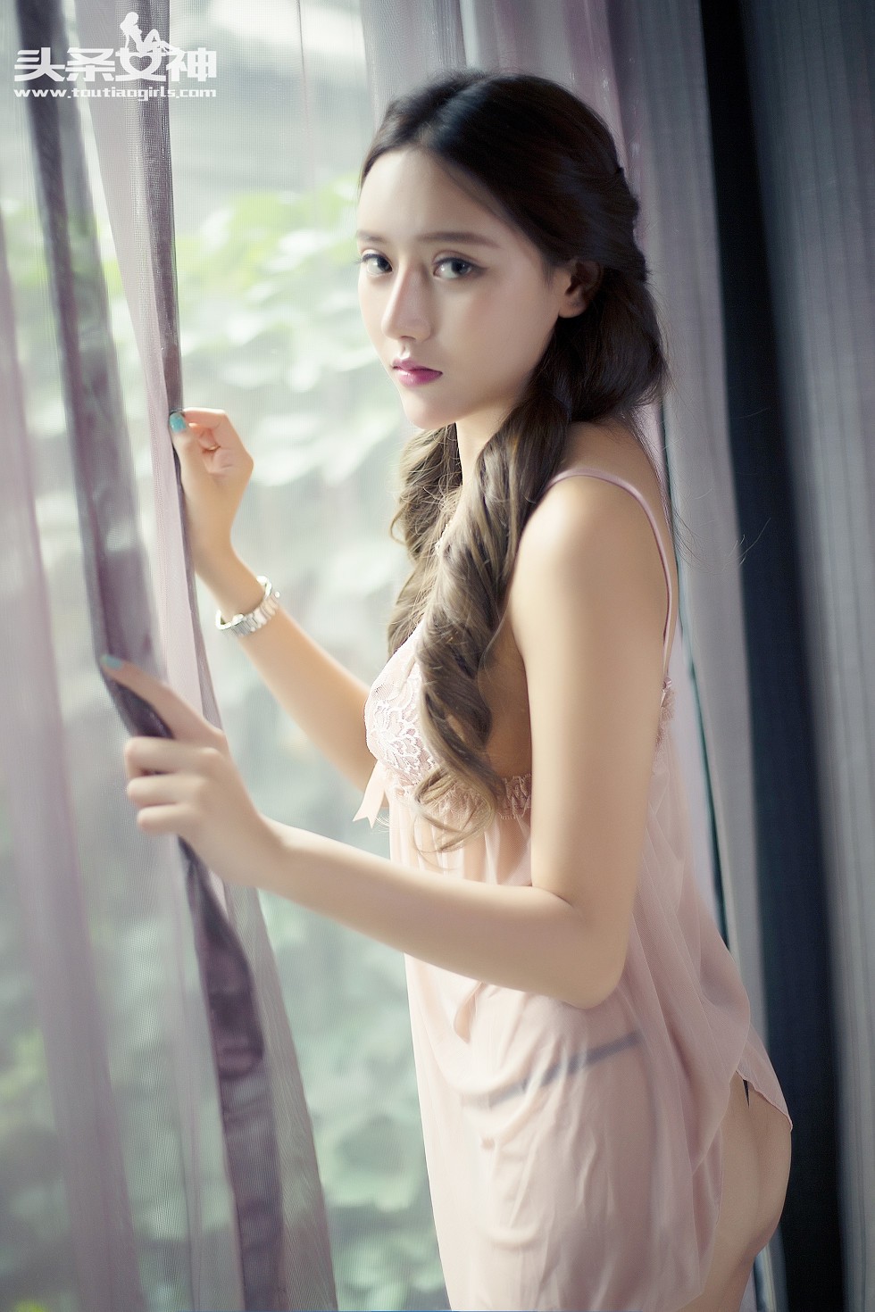 [Toutiao头条女神]No.050_嫩模彤彤雪肌美肤阿童木黑色蕾丝内裤诱惑写真58P