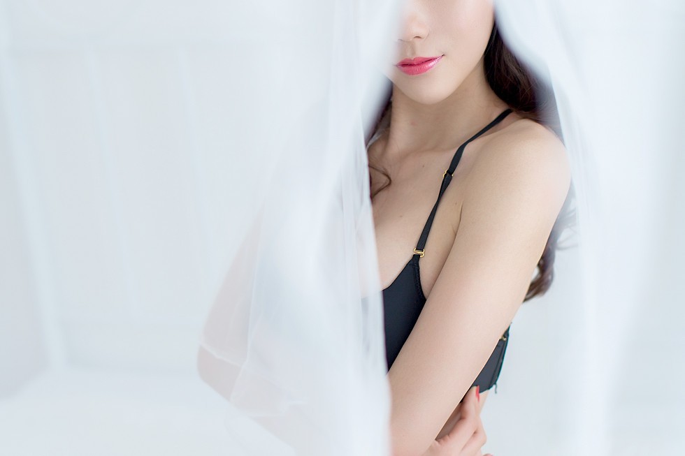 [TGOD推女神]2015.04.20_嫩模邓雪Sweet黑色蕾丝内裤诱惑翘臀性感美胸写真41P