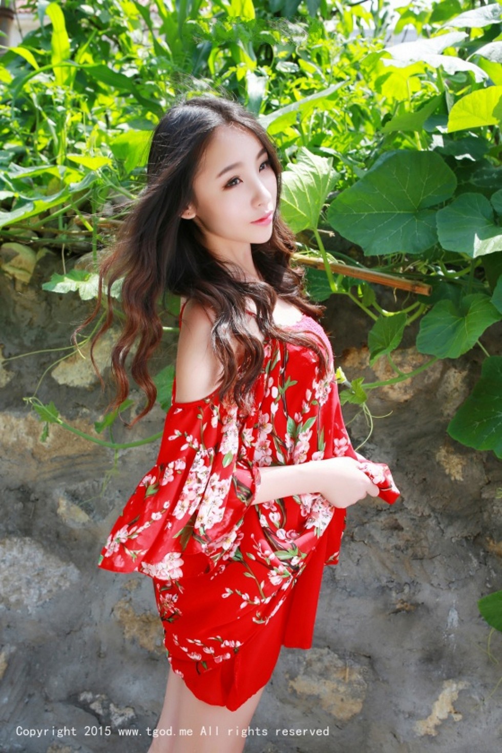 [TGOD推女神]2015.06.11_嫩模梓萱Crystal清新小溪旁俏皮邻家女孩写真41P