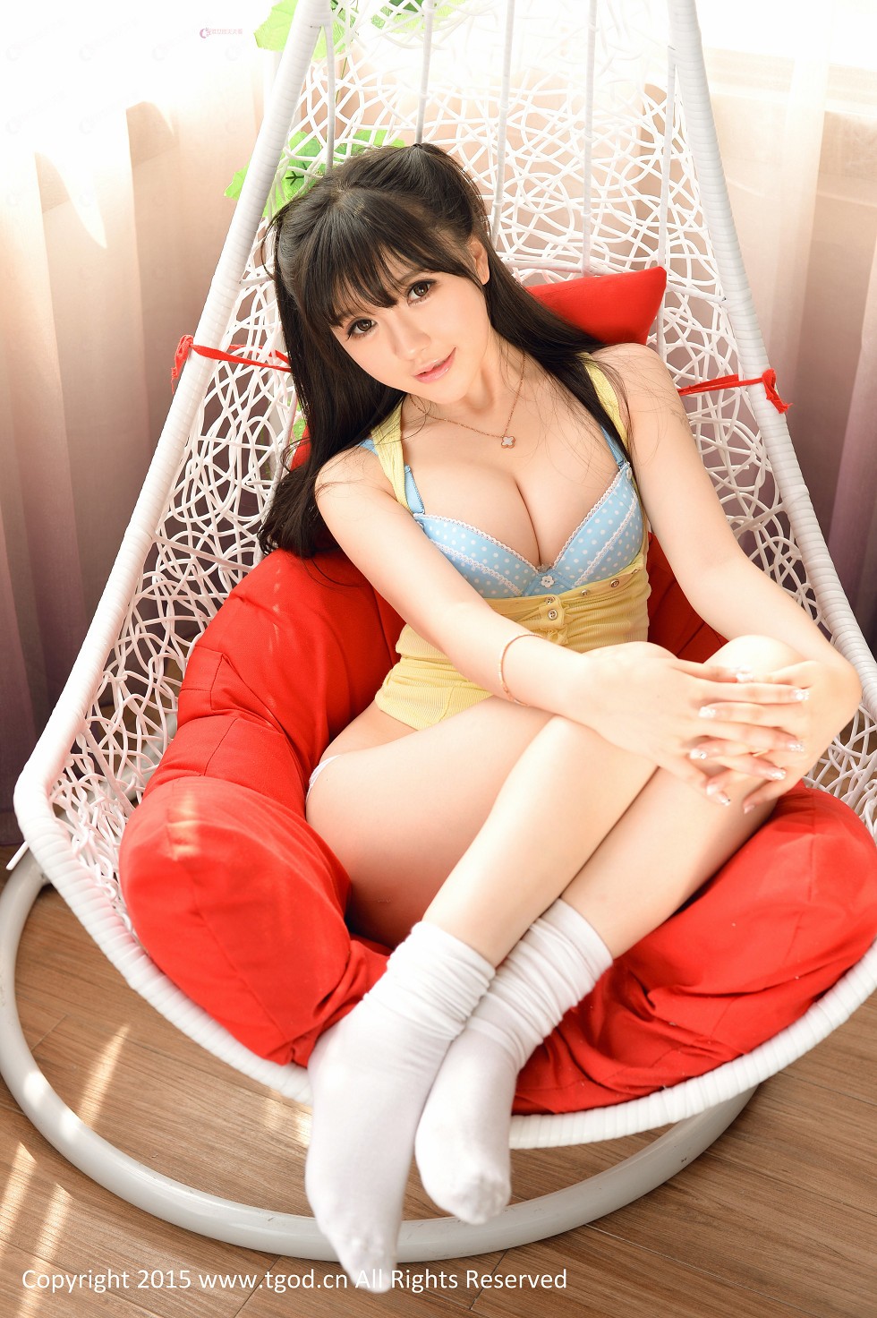 [TGOD推女神]2015.08.06_人气嫩模米妮mini童颜巨乳性感翘臀诱惑写真43P