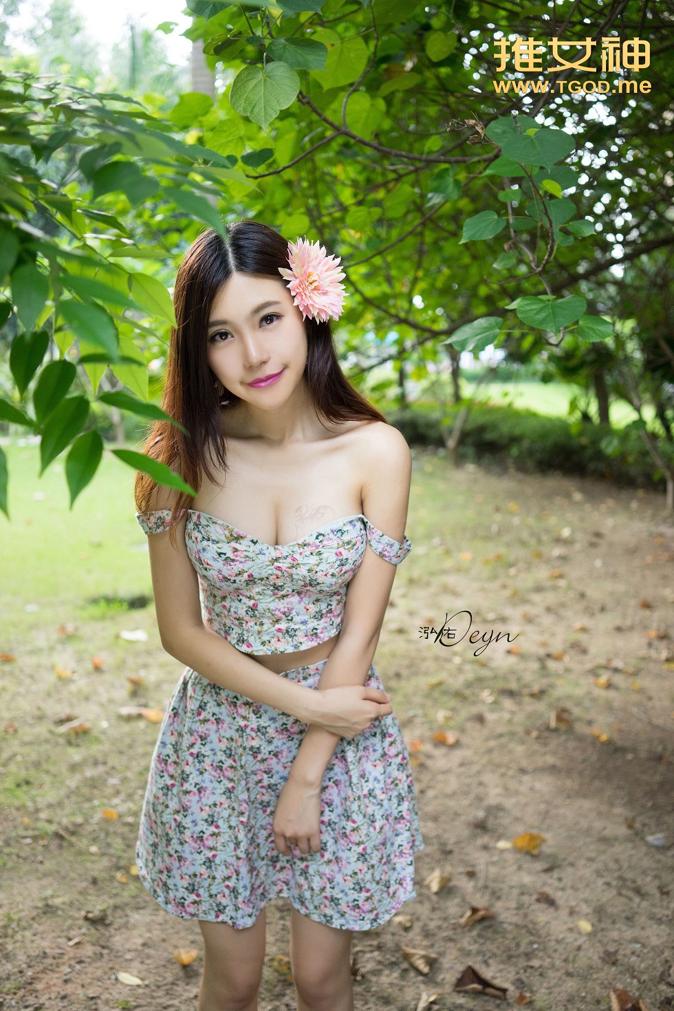 [TGOD推女神]2014.07.16_嫩模绮里嘉Ula普吉岛旅拍左乳纹身诱惑系列写真76P