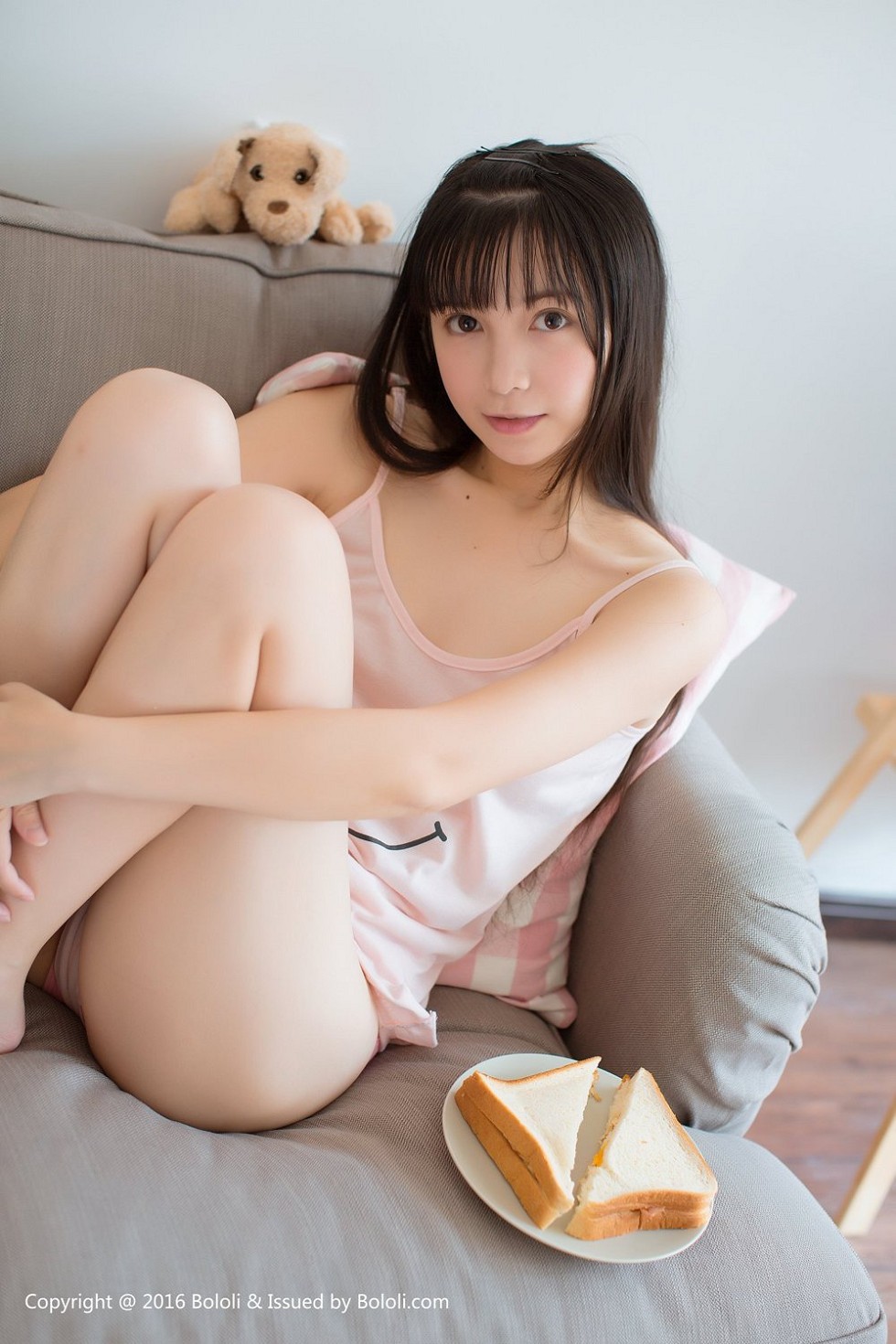 [BoLoli波萝社新刊]Vol.038_嫩模鱼丸居家真空睡衣闺房清爽迷人写真30P