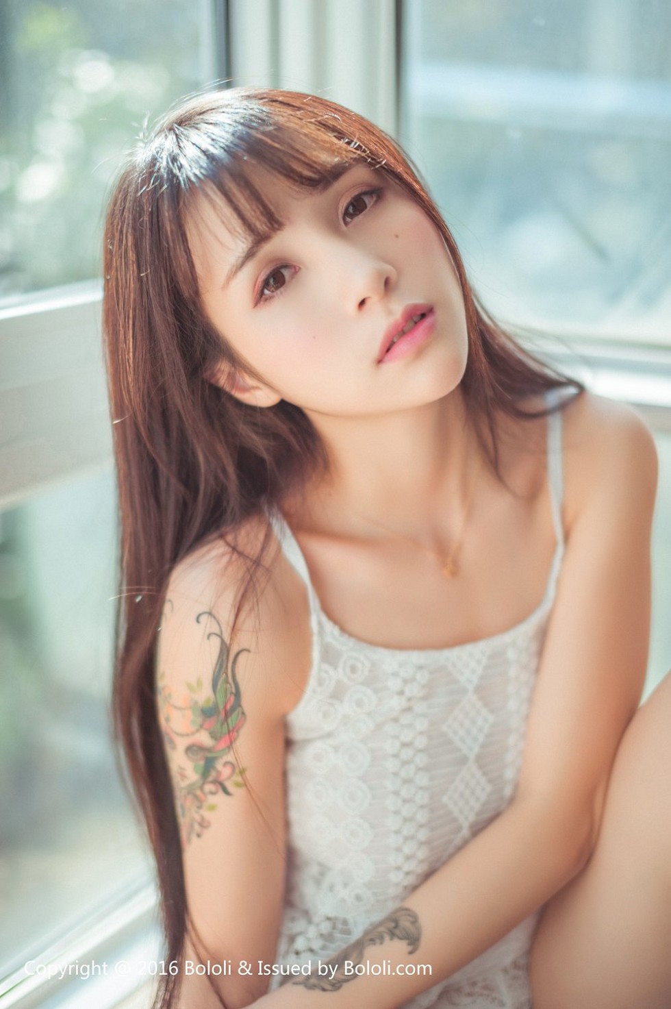 [BoLoli波萝社新刊]Vol.040_嫩模夏美酱卧室私房白色连身裙+蕾丝内裤完美诱惑写真87P