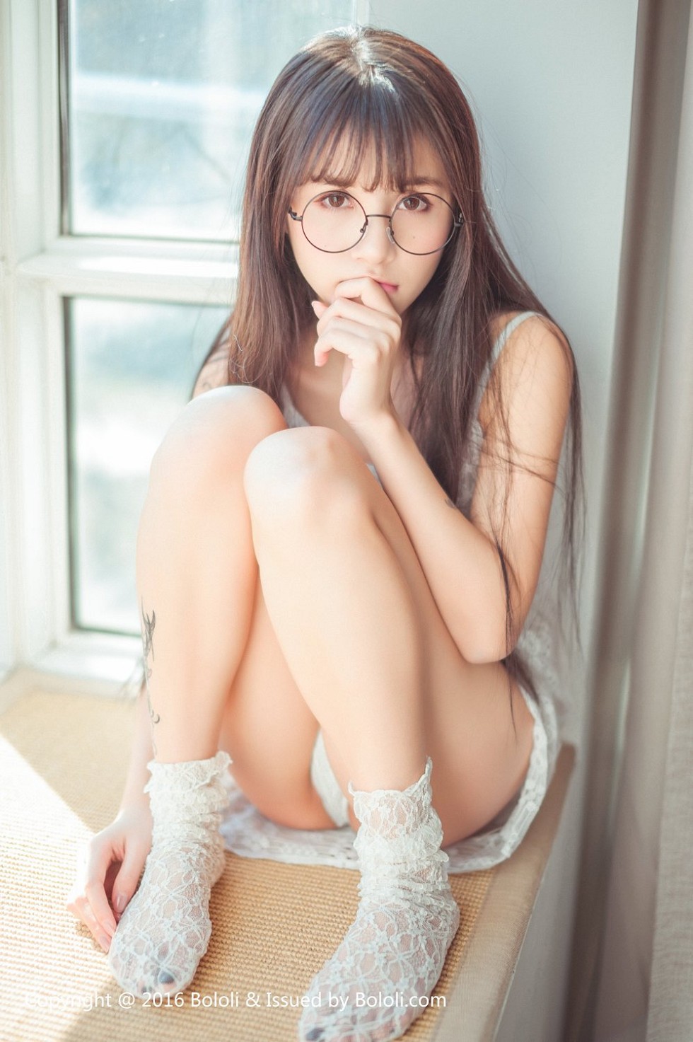[BoLoli波萝社新刊]Vol.040_嫩模夏美酱卧室私房白色连身裙+蕾丝内裤完美诱惑写真87P
