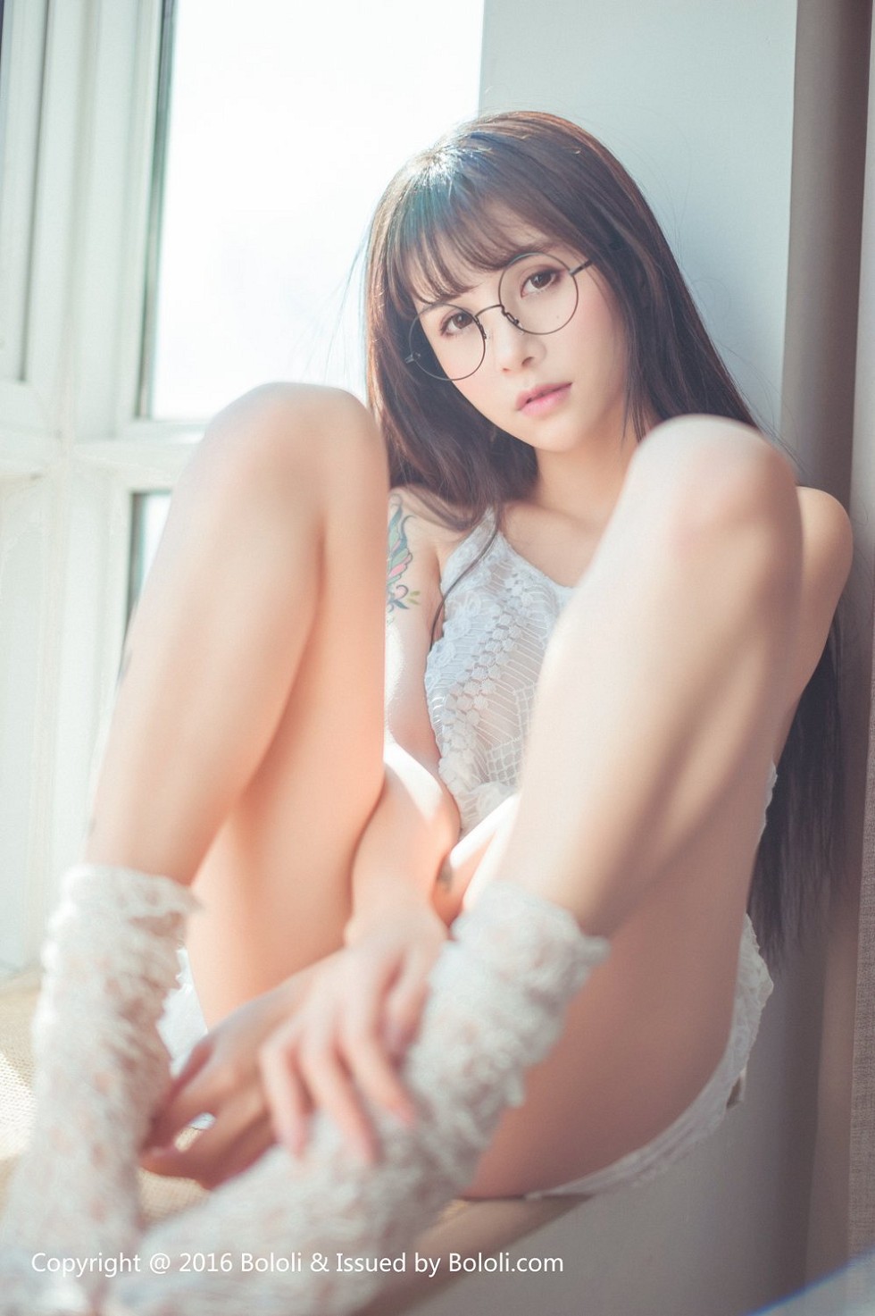 [BoLoli波萝社新刊]Vol.040_嫩模夏美酱卧室私房白色连身裙+蕾丝内裤完美诱惑写真87P