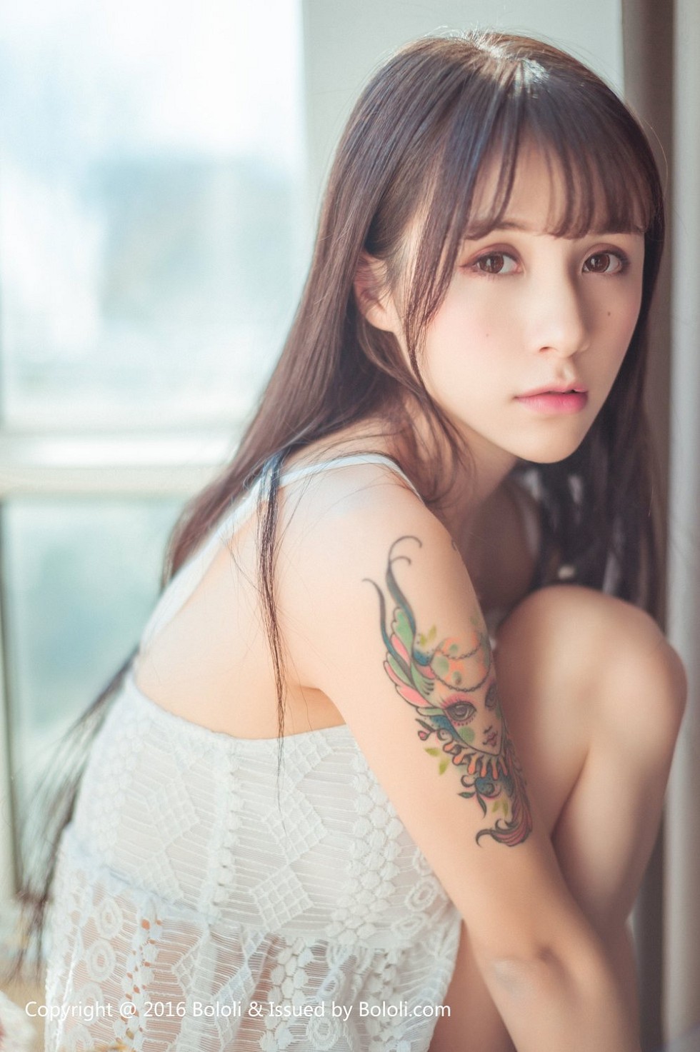 [BoLoli波萝社新刊]Vol.040_嫩模夏美酱卧室私房白色连身裙+蕾丝内裤完美诱惑写真87P