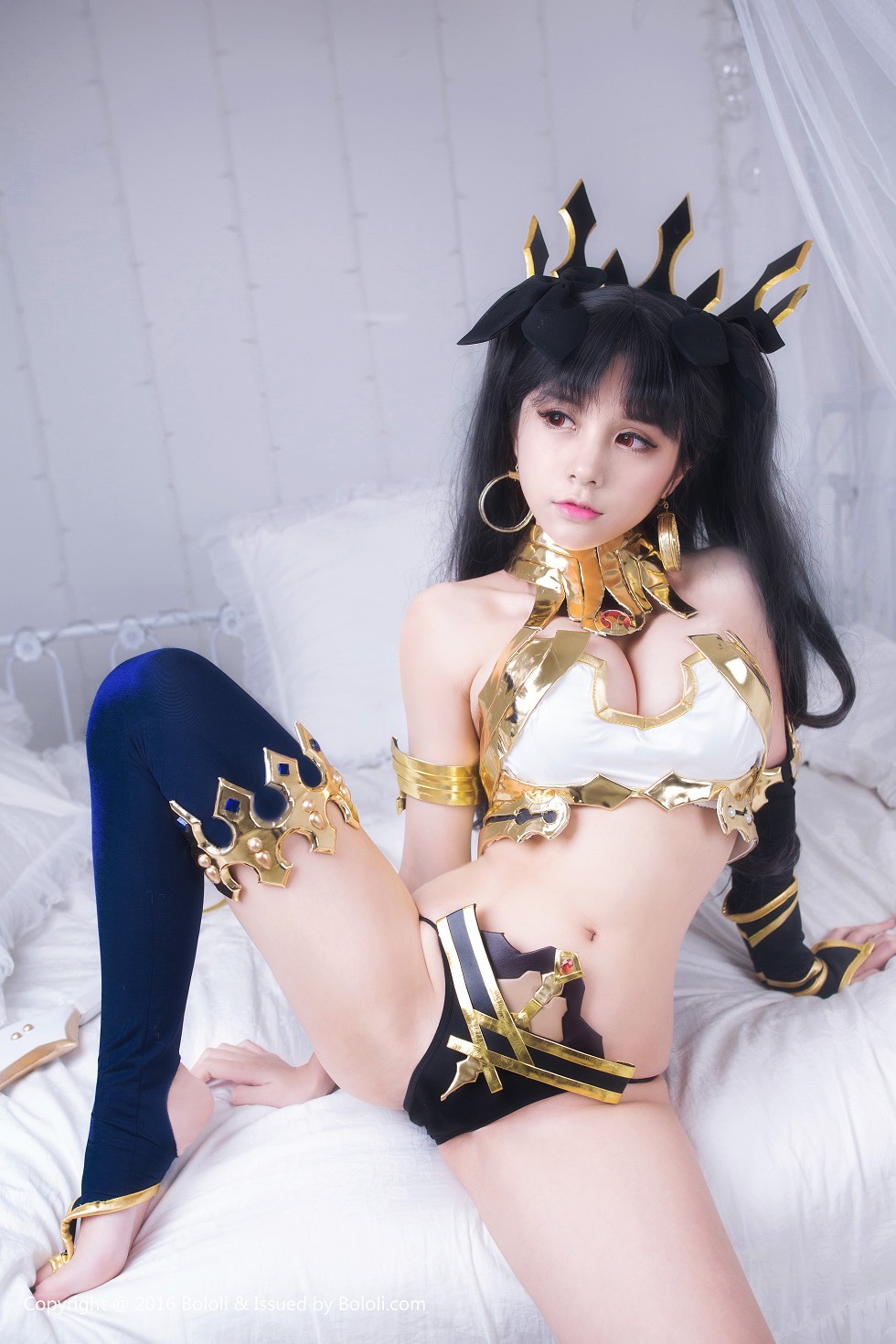 [BoLoli波萝社新刊]Vol.041_嫩模夏美酱真人Cos伊斯塔凛秀完美身材傲人美乳写真37P