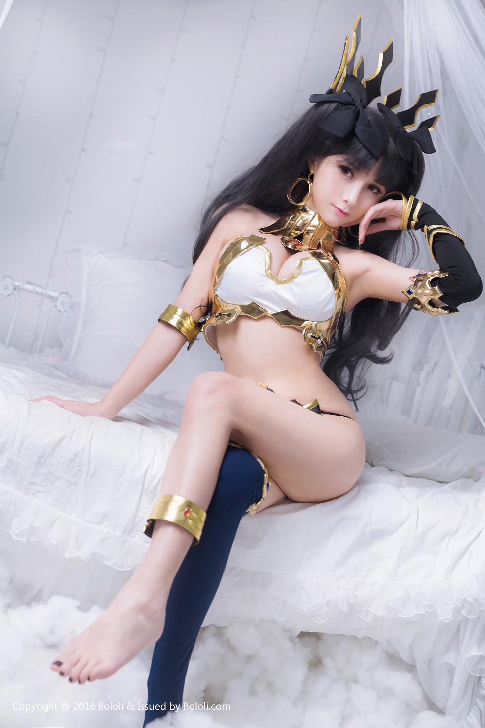 [BoLoli波萝社新刊]Vol.041_嫩模夏美酱真人Cos伊斯塔凛秀完美身材傲人美乳写真37P