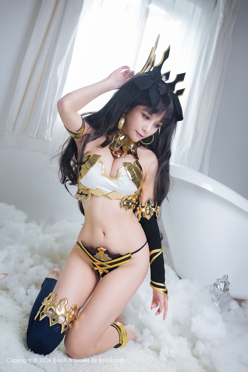 [BoLoli波萝社新刊]Vol.041_嫩模夏美酱真人Cos伊斯塔凛秀完美身材傲人美乳写真37P