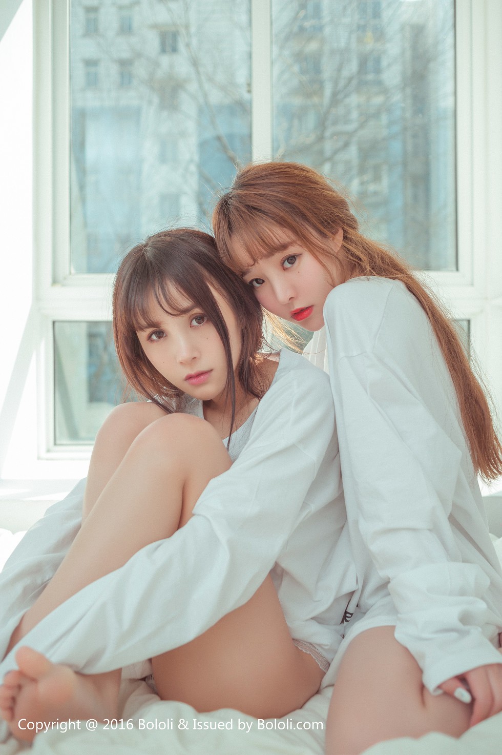 [BoLoli波萝社新刊]Vol.042_嫩模夏美酱＆柳侑绮大尺度私房半裸斗乳诱惑写真50P