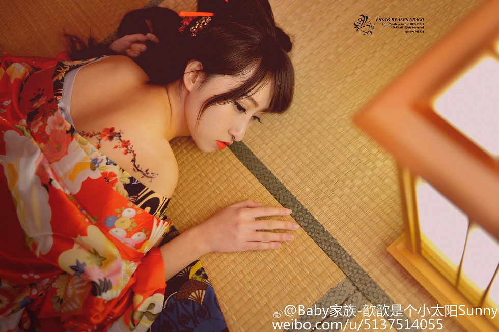 电眼嫩模刘郁歆超性感情趣内衣Cosplay系列童颜巨乳写真59P