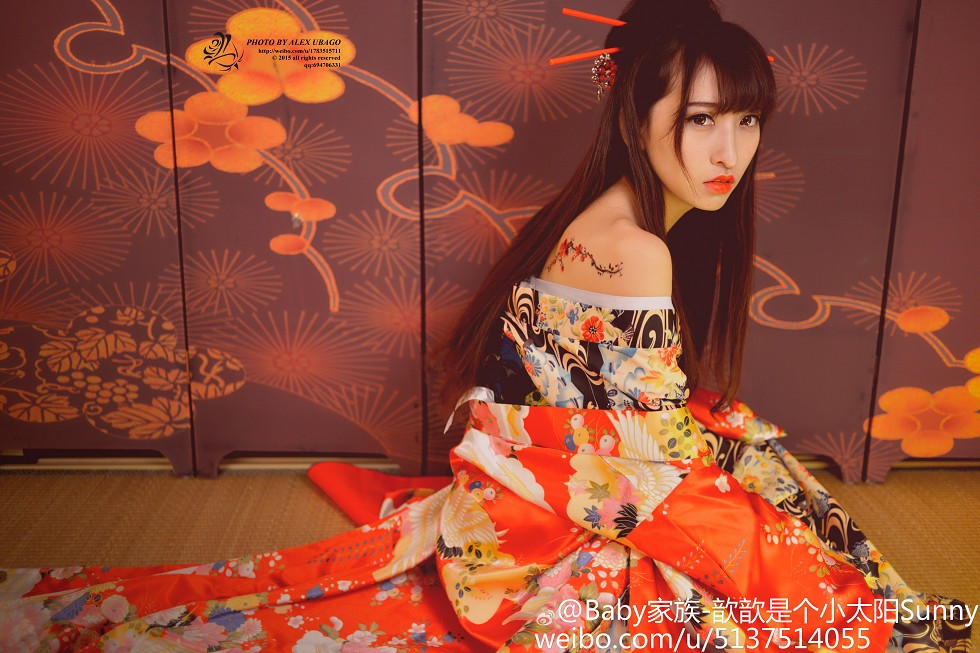 电眼嫩模刘郁歆超性感情趣内衣Cosplay系列童颜巨乳写真59P