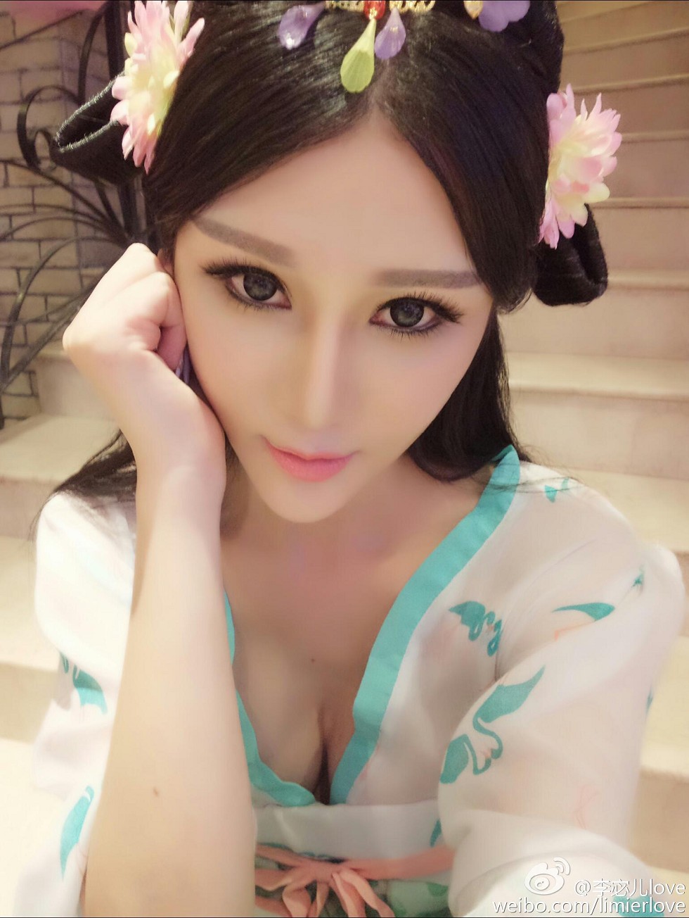 国产嫩模湿吻女神李宓儿高颜值大尺度美胸豪乳海量性感写真111P