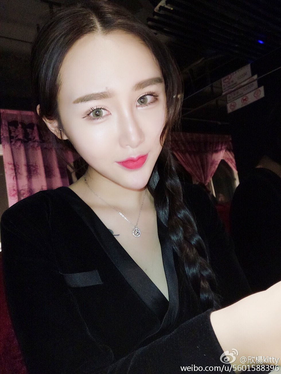 鲜肉嫩模欣杨Kitty完美身材性感微博系列写真105P