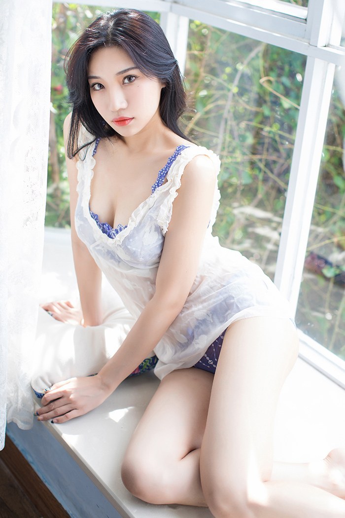 寂寞少妇狐狸妹蕾丝内衣镂空秀美乳(图21)