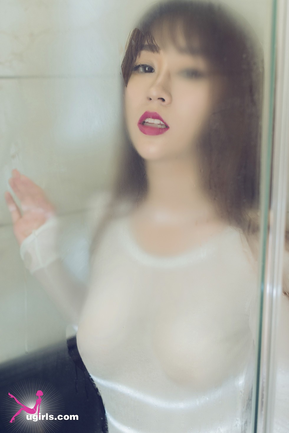 [Ugirls尤果网]E039_嫩模王语纯完美火辣身材日系风豪乳诱惑写真35P