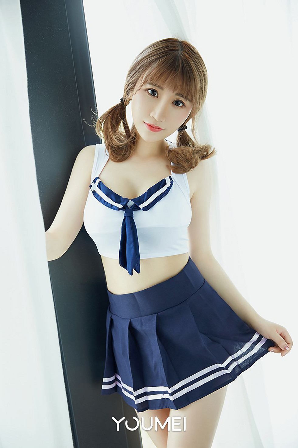 [YouMei尤美]Vol.066_嫩模绯月樱-Cherry性感学生制服撩裙露黑色丁字裤诱惑写真23P
