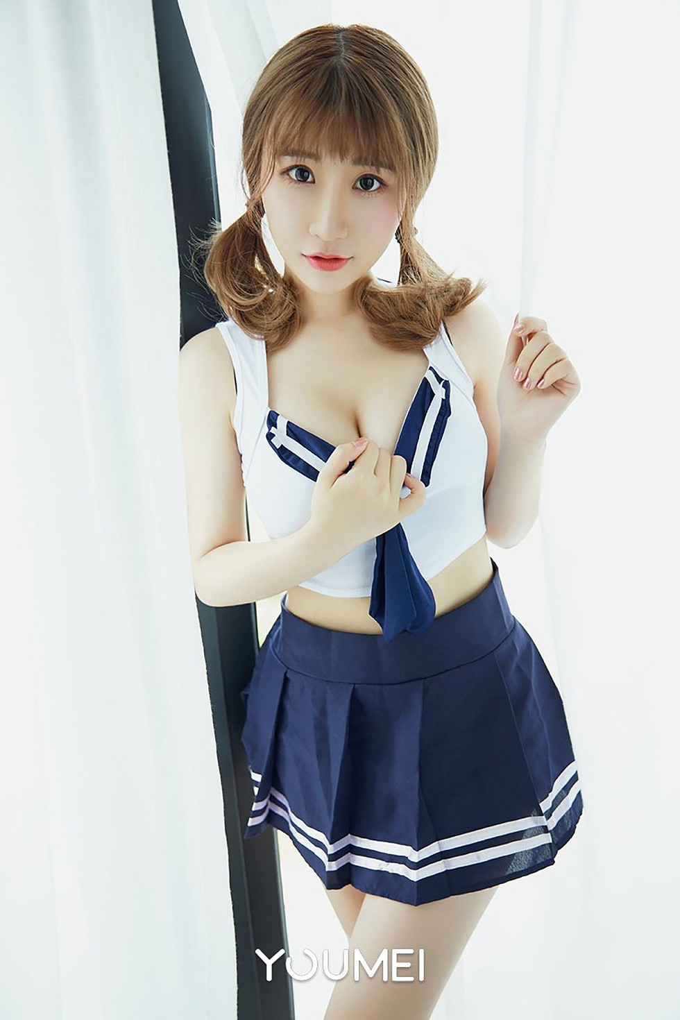 [YouMei尤美]Vol.066_嫩模绯月樱-Cherry性感学生制服撩裙露黑色丁字裤诱惑写真23P