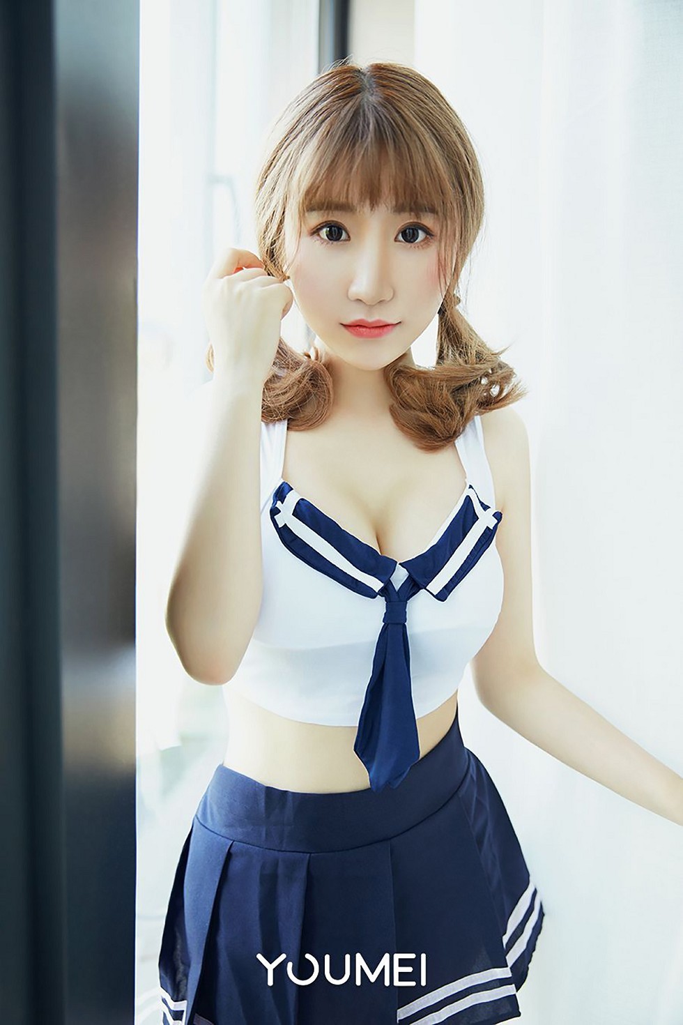 [YouMei尤美]Vol.066_嫩模绯月樱-Cherry性感学生制服撩裙露黑色丁字裤诱惑写真23P
