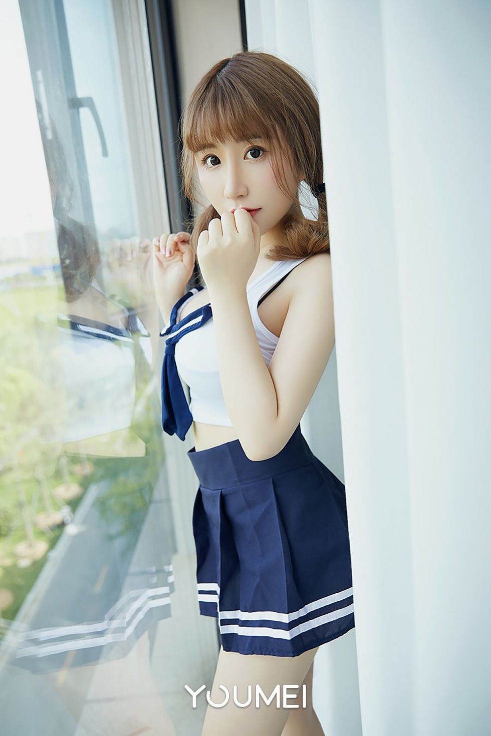 [YouMei尤美]Vol.066_嫩模绯月樱-Cherry性感学生制服撩裙露黑色丁字裤诱惑写真23P