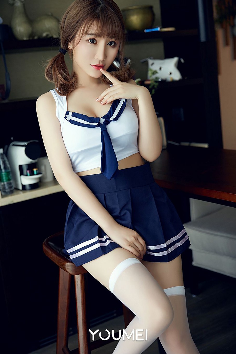 [YouMei尤美]Vol.066_嫩模绯月樱-Cherry性感学生制服撩裙露黑色丁字裤诱惑写真23P