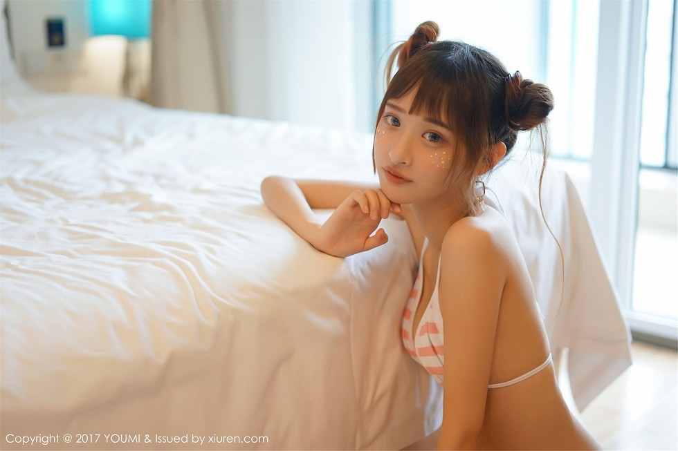 [YouMi尤蜜荟]Vol.051_嫩模little贝壳三点式比基尼+蕾丝兔女郎花样诱惑写真59P