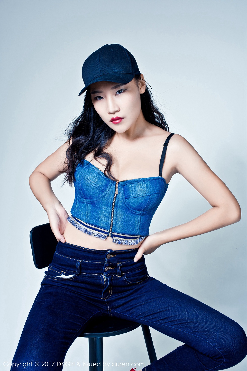 [DKGirl御女郎]Vol.050_嫩模梦倩黑色蕾丝内衣+大尺度全裸上身秀傲人豪乳诱惑写真52P