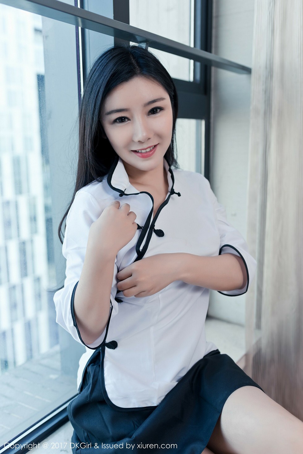 [DKGirl御女郎]Vol.052_高颜值健身美人媛美人肉色连体衣秀丰乳肥臀诱惑写真51P