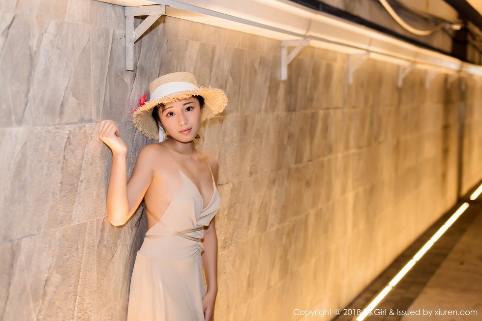 [DKGirl御女郎]Vol.055_美乳女神苍井优香街拍特辑甜美草帽少女露背吊带裙性感写真53P