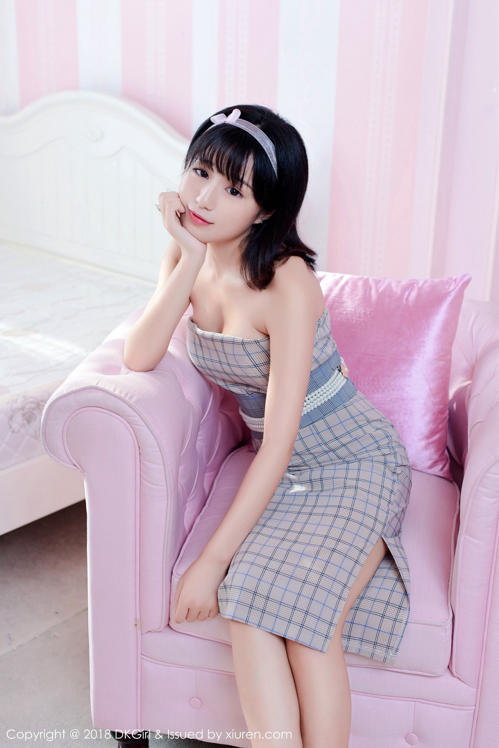 [DKGirl御女郎]Vol.055_美乳女神苍井优香街拍特辑甜美草帽少女露背吊带裙性感写真53P