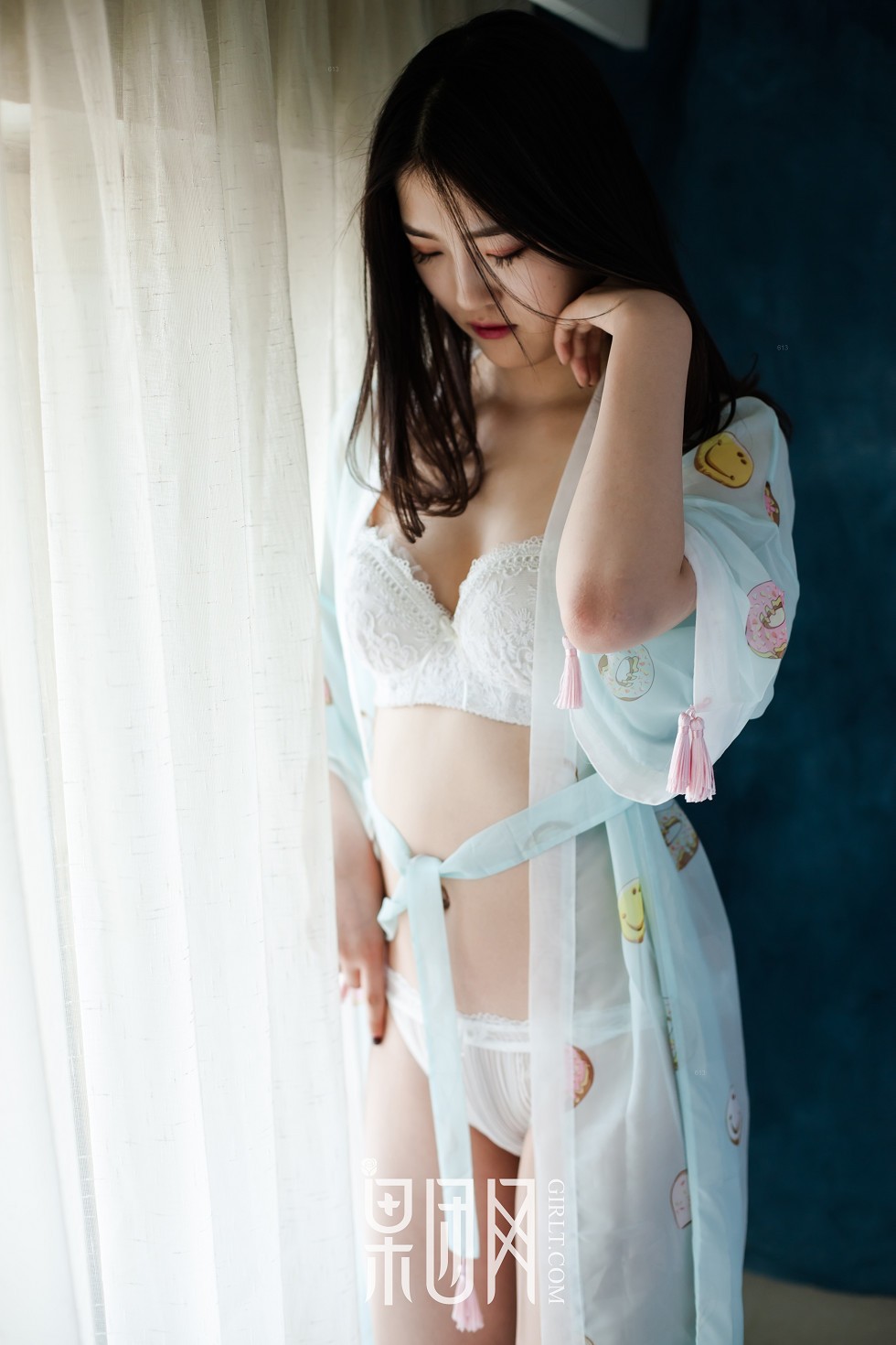 [GIRLT果团网]TG013_嫩模居家半透睡裙秀白色内衣+缕空黑色内衣美乳诱惑写真59P