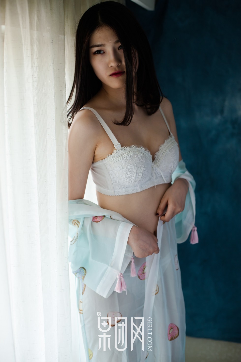 [GIRLT果团网]TG013_嫩模居家半透睡裙秀白色内衣+缕空黑色内衣美乳诱惑写真59P