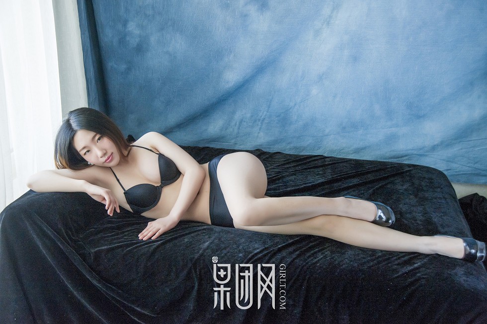 [GIRLT果团网]TG015_朦胧美人居家紫色薄纱缕空紫色内衣秀完美身材傲人美胸写真63P