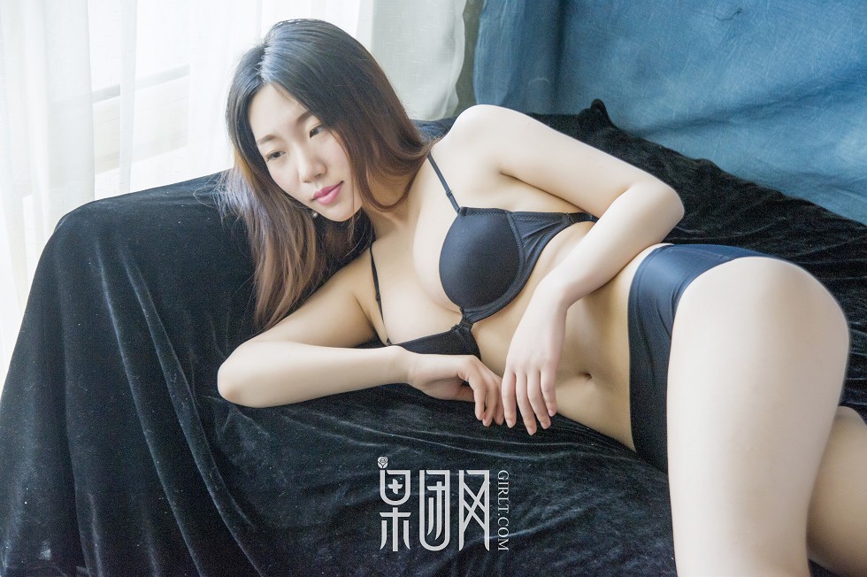 [GIRLT果团网]TG015_朦胧美人居家紫色薄纱缕空紫色内衣秀完美身材傲人美胸写真63P