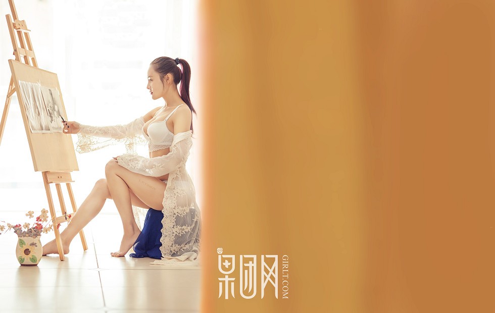 [GIRLT果团网]NO.033_美女画家大尺度全裸上阵秀人体艺术傲人酥胸撩人诱惑写真45P