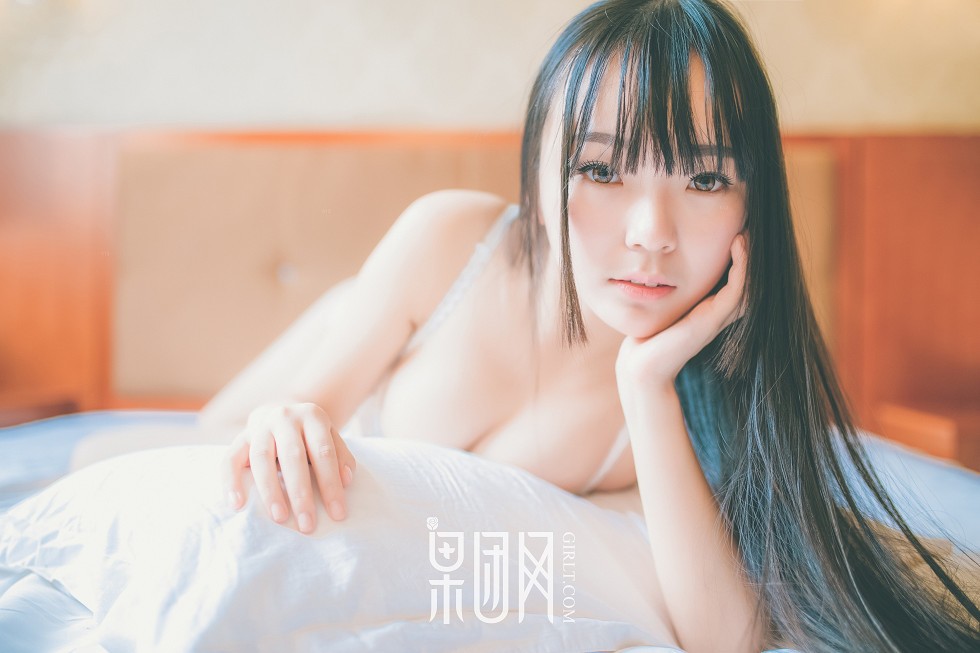 [GIRLT果团网]NO.034_似吉冈里帆少女嫩模居家私房白色内衣秀傲人美乳诱惑写真31P