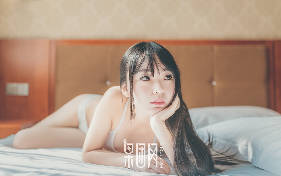[GIRLT果团网]NO.034_似吉冈里帆少女嫩模居家私房白色内衣秀傲人美乳诱惑写真31P