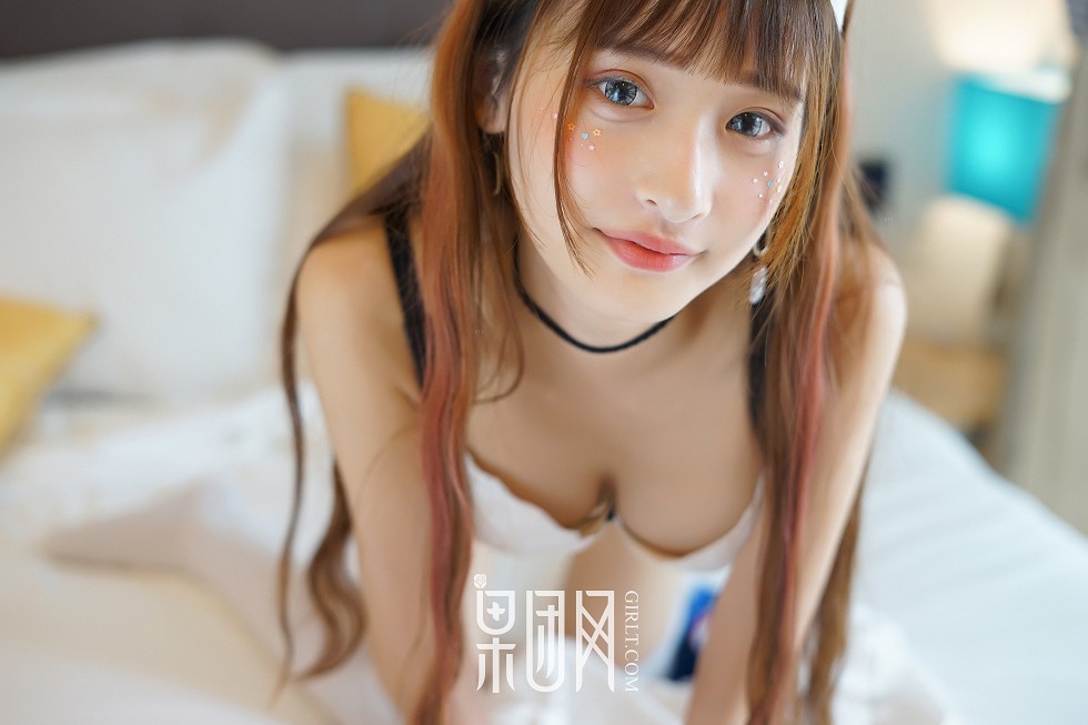 [GIRLT果团网]NO.036_嫩模little贝壳性感小狐狸居家粉嫩内衣系列甜美迷人写真55P