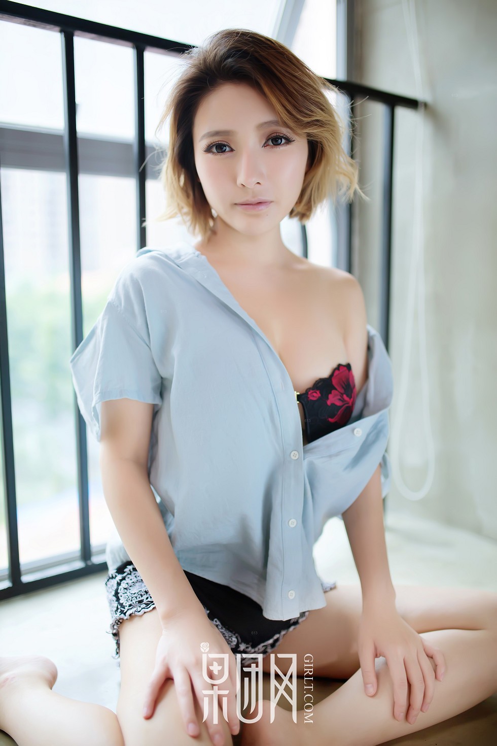 [GIRLT果团网]NO.037_日本女老湿居家性感内衣秀傲人豪乳迷人翘臀诱惑写真49P