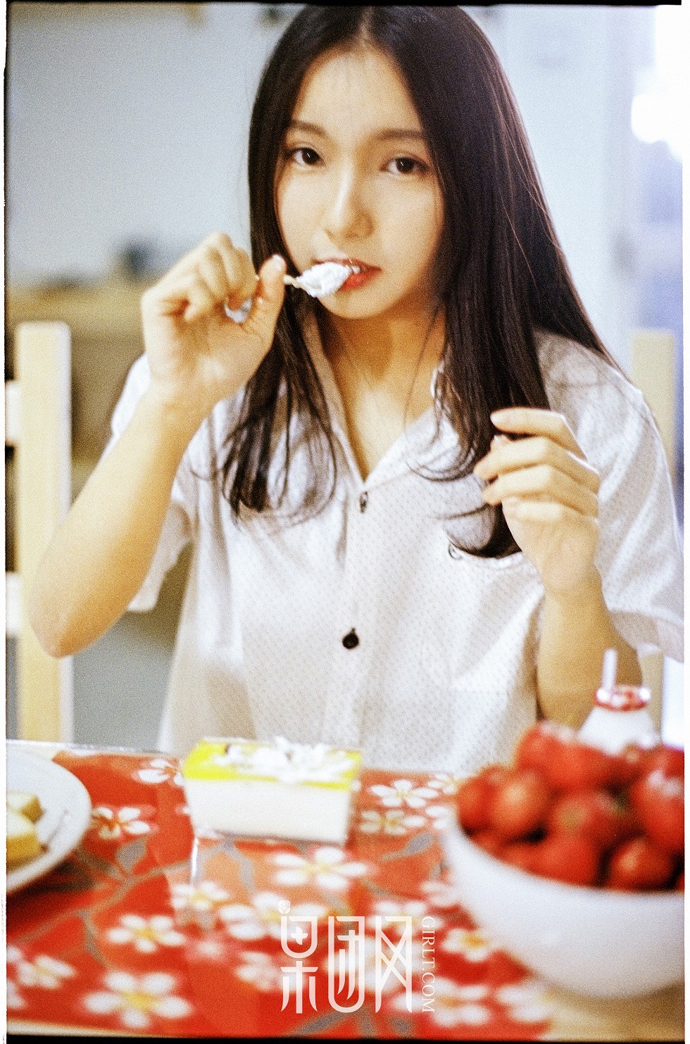 [GIRLT果团网]TG017_甜美女神范雅惠居家清爽白衬衣秀雪白肌肤性感可人写真67P