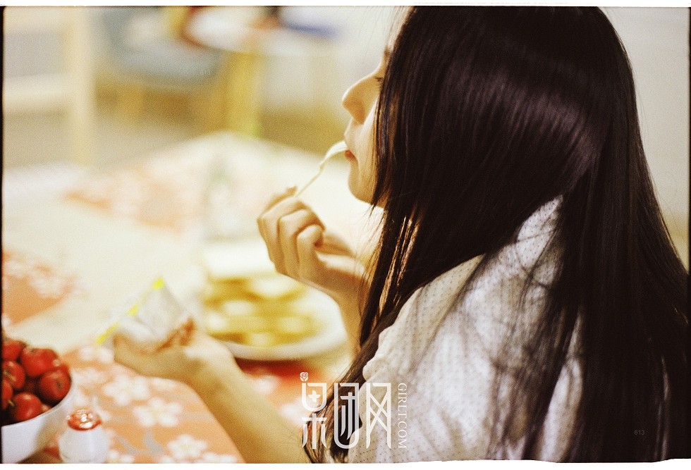 [GIRLT果团网]TG017_甜美女神范雅惠居家清爽白衬衣秀雪白肌肤性感可人写真67P