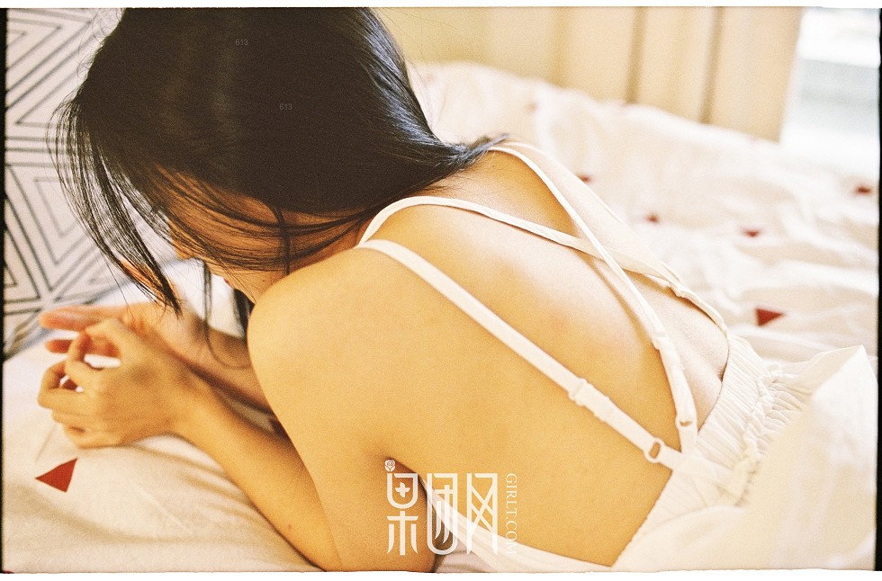[GIRLT果团网]TG017_甜美女神范雅惠居家清爽白衬衣秀雪白肌肤性感可人写真67P