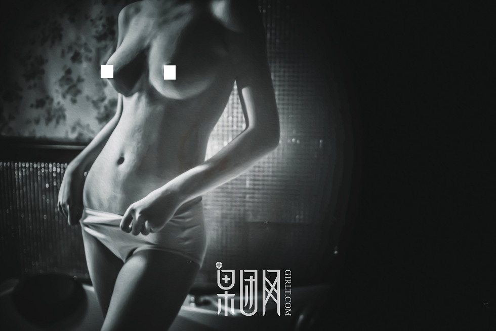 [GIRLT果团网]TG018_惨遭挟持美女残垣断壁荒无人烟处大尺度全裸秀豪乳诱惑写真19P